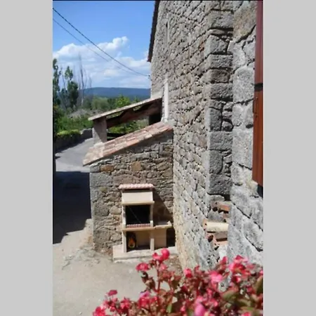 Hébergement de vacances Maison De Charme Avec Terrain Et Forêt Lablachère