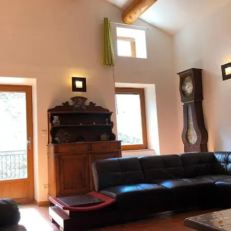 Hébergement de vacances Maison De Charme Avec Terrain Et Forêt *
